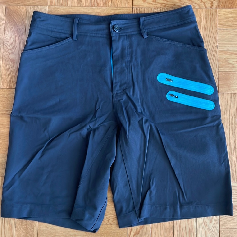 Lululemon mens shorts